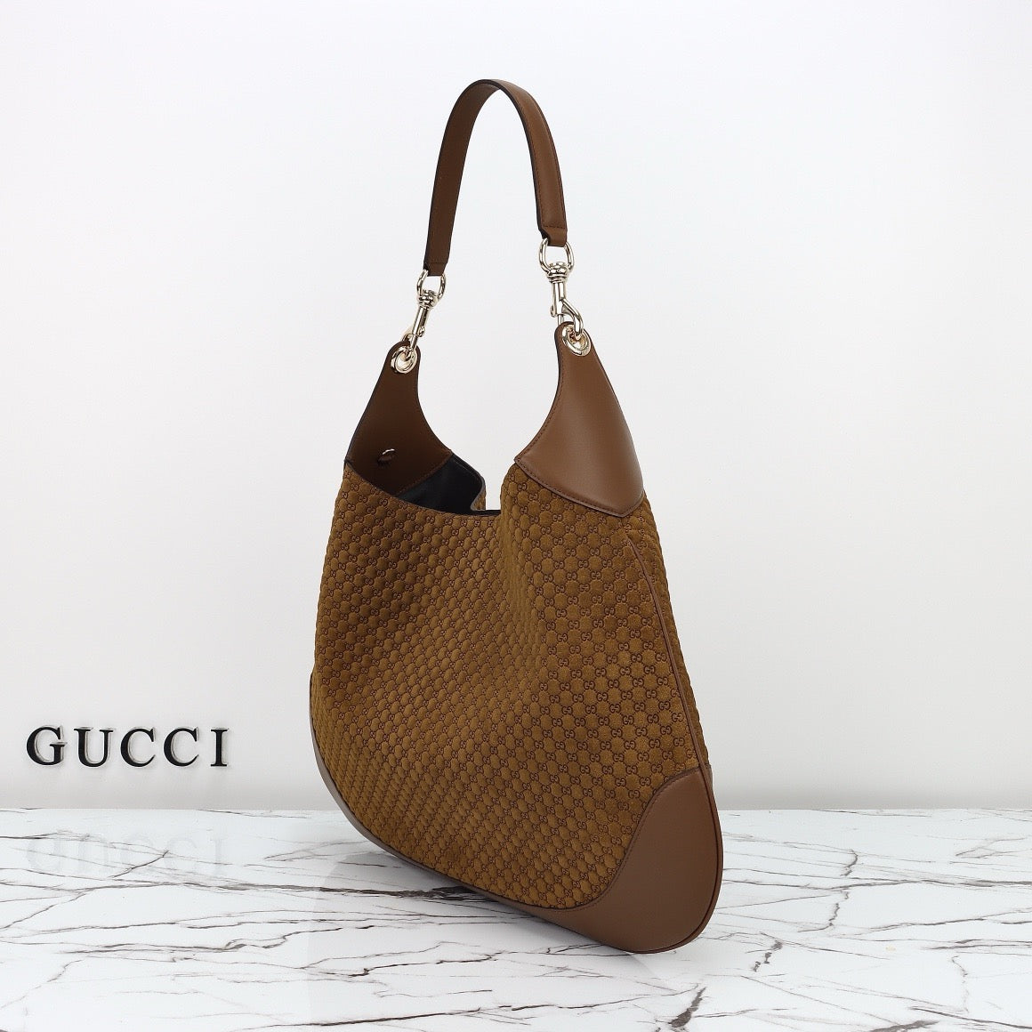 GUCCI B MEDIUM SHOULDER BAG