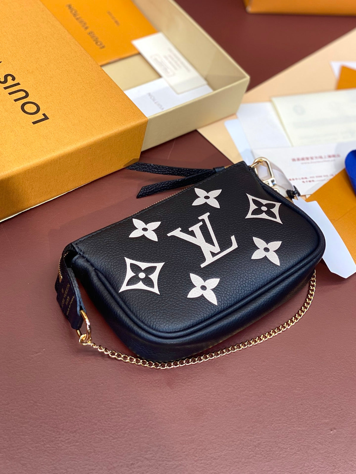 LV MONOGRAM EMPREINTE