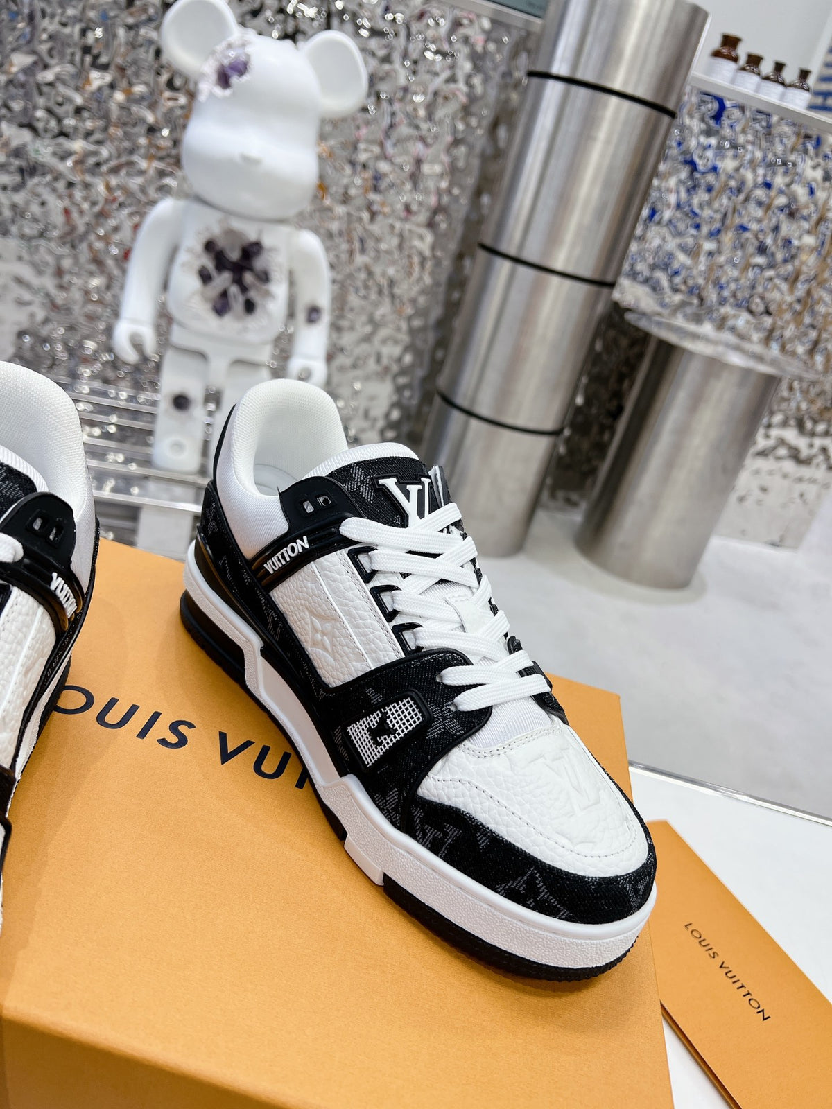 LV TRAINERS