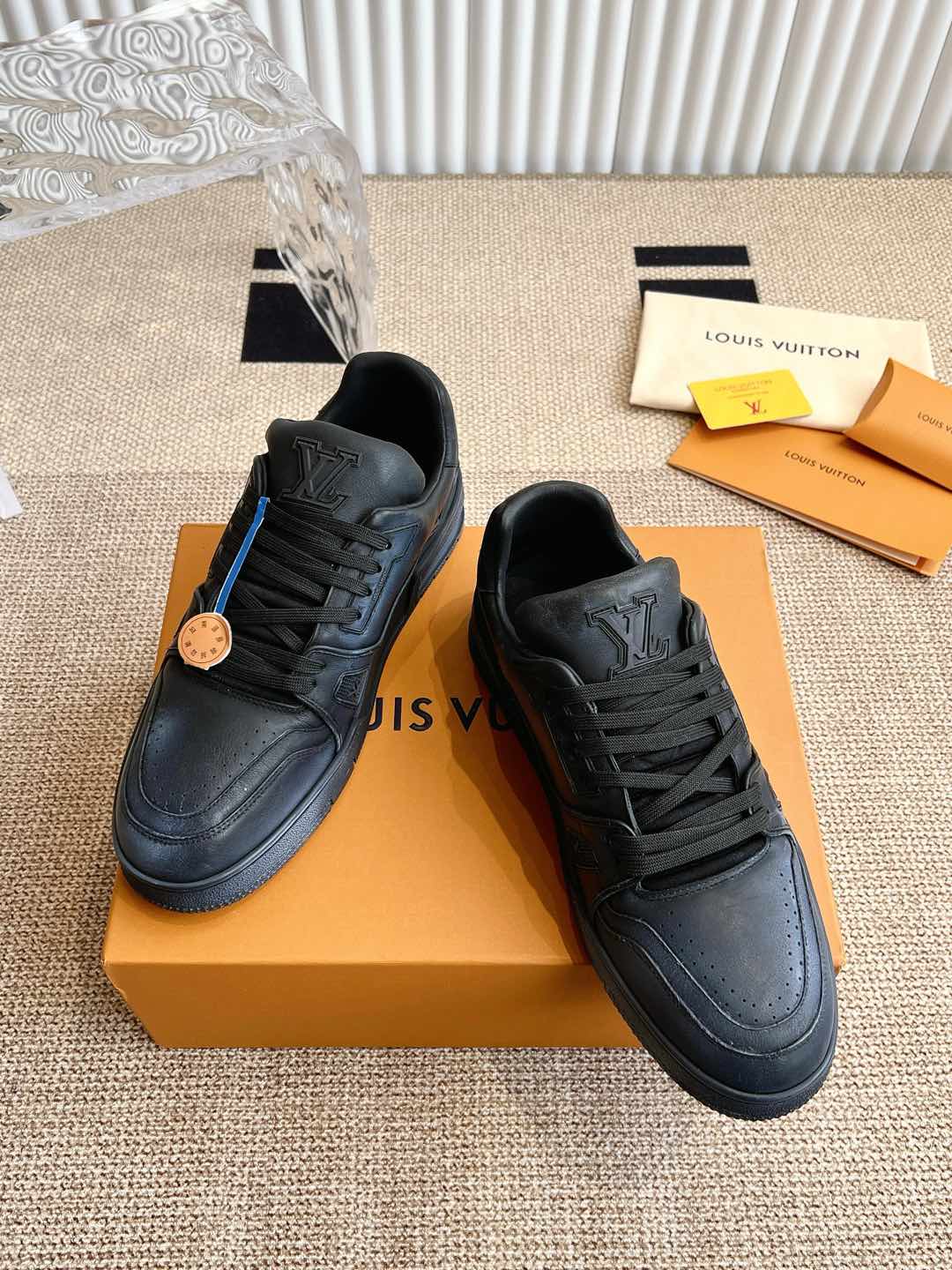 LV TRAINERS