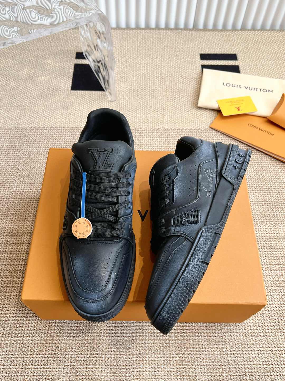 LV TRAINERS