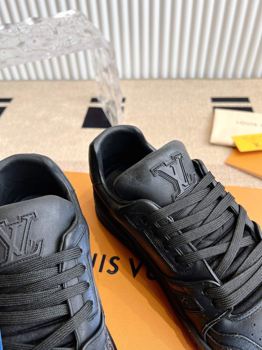 LV TRAINERS