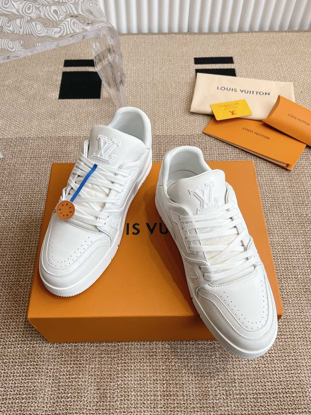 LV TRAINERS