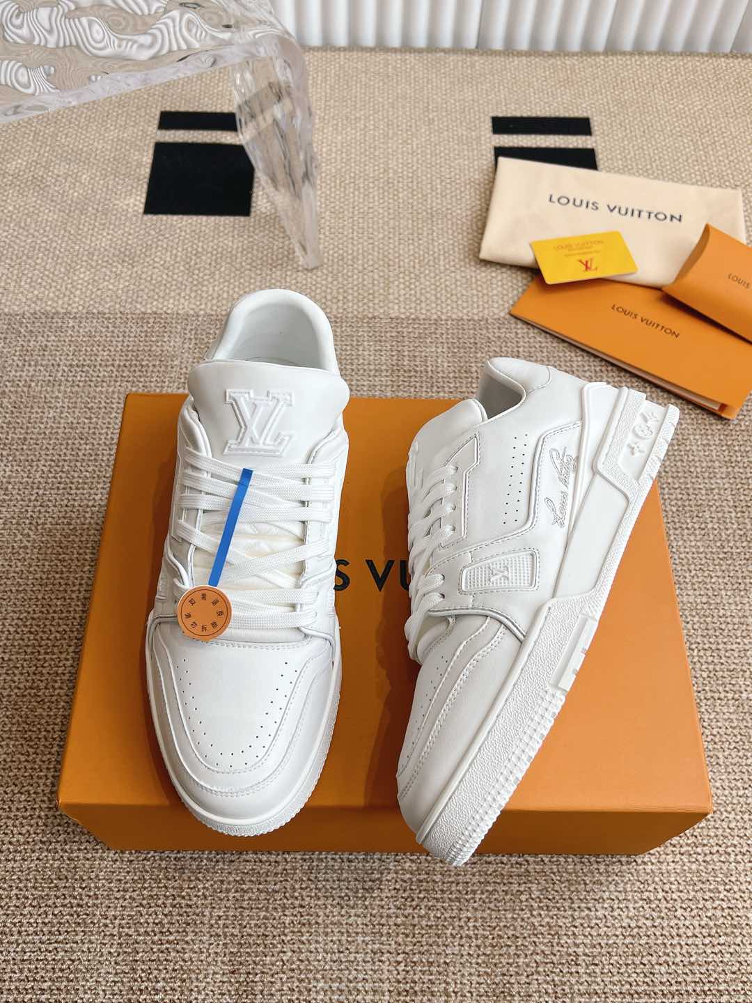 LV TRAINERS