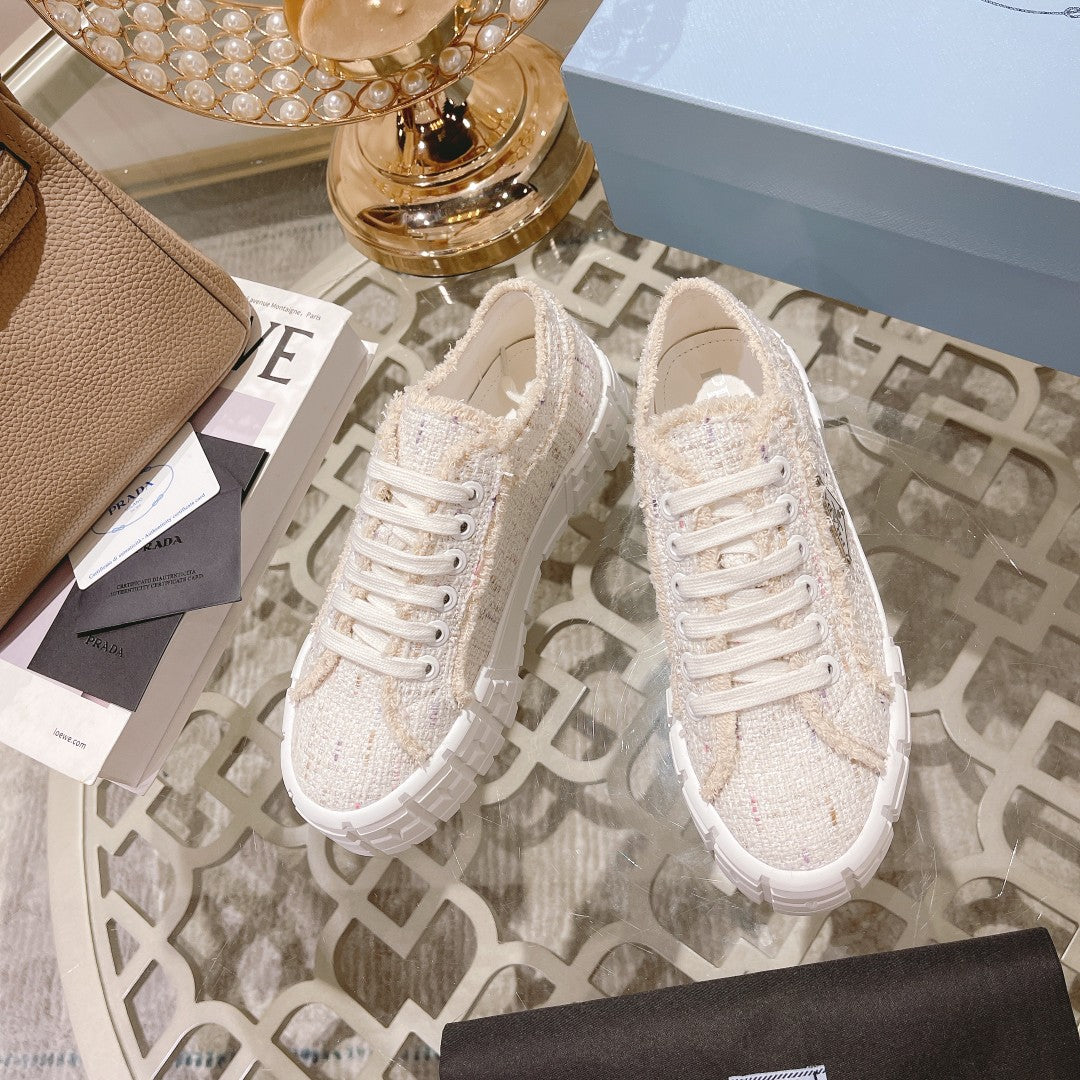 PRADA SNEAKERS