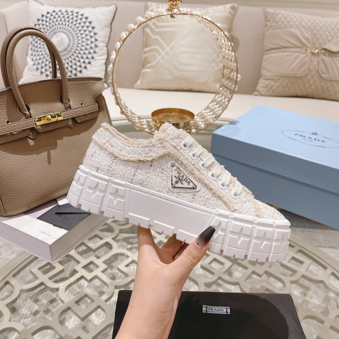 PRADA SNEAKERS