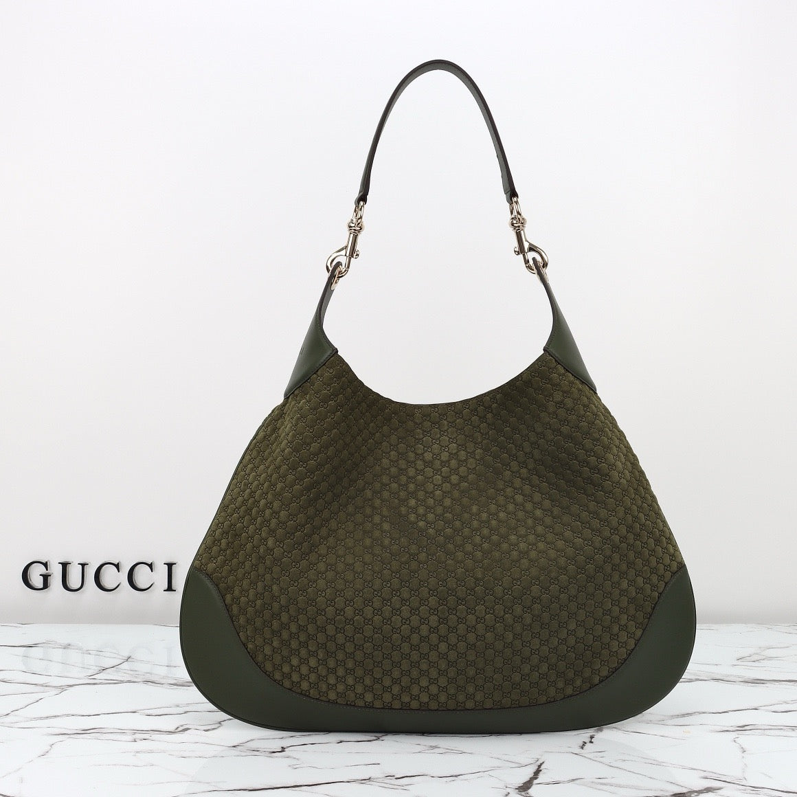 GUCCI B MEDIUM SHOULDER BAG