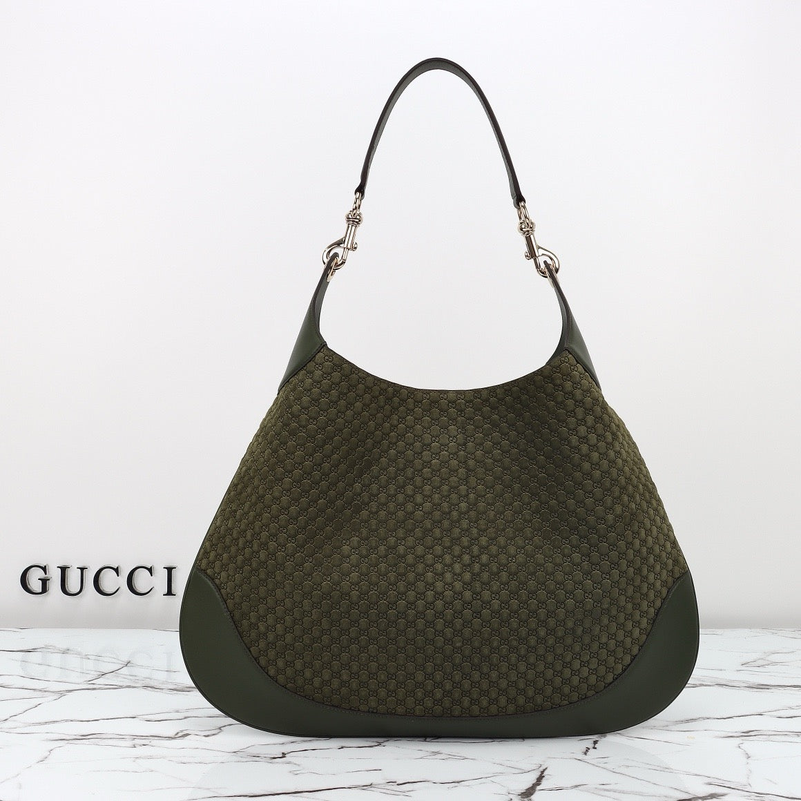 GUCCI B MEDIUM SHOULDER BAG