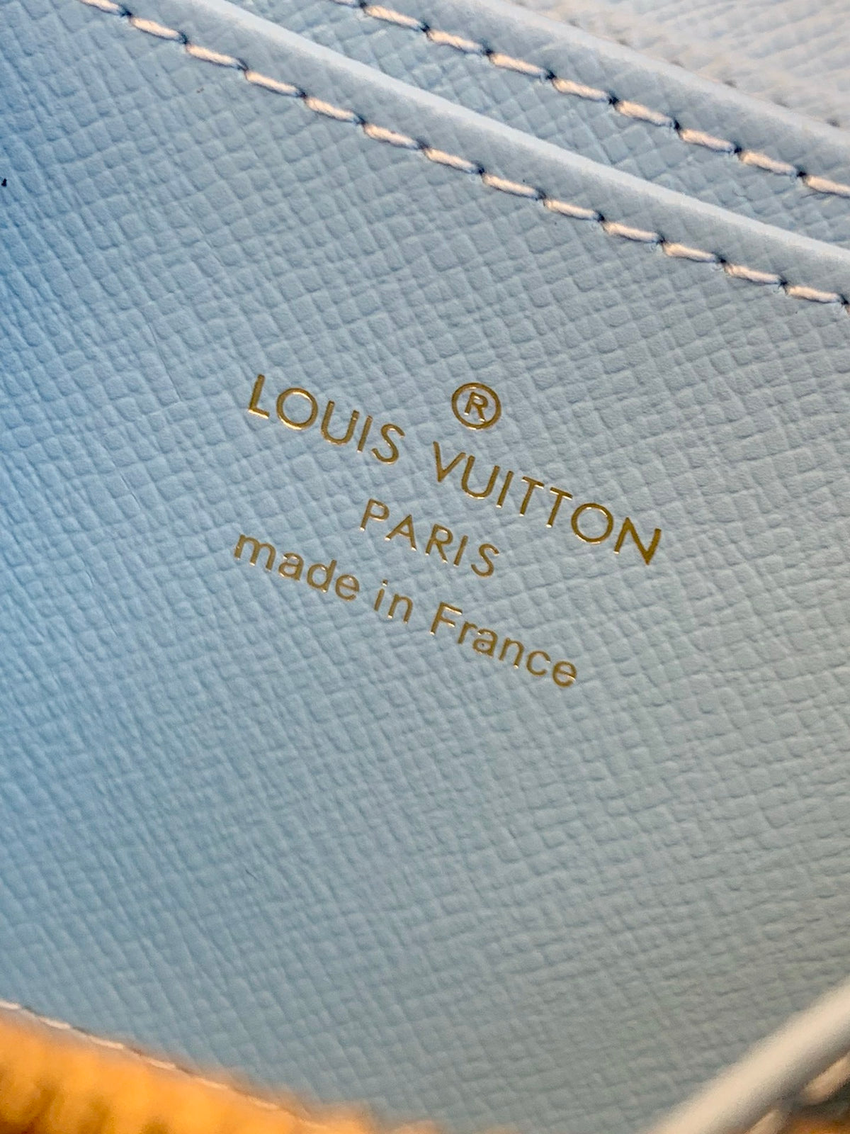 LV MONOGRAM