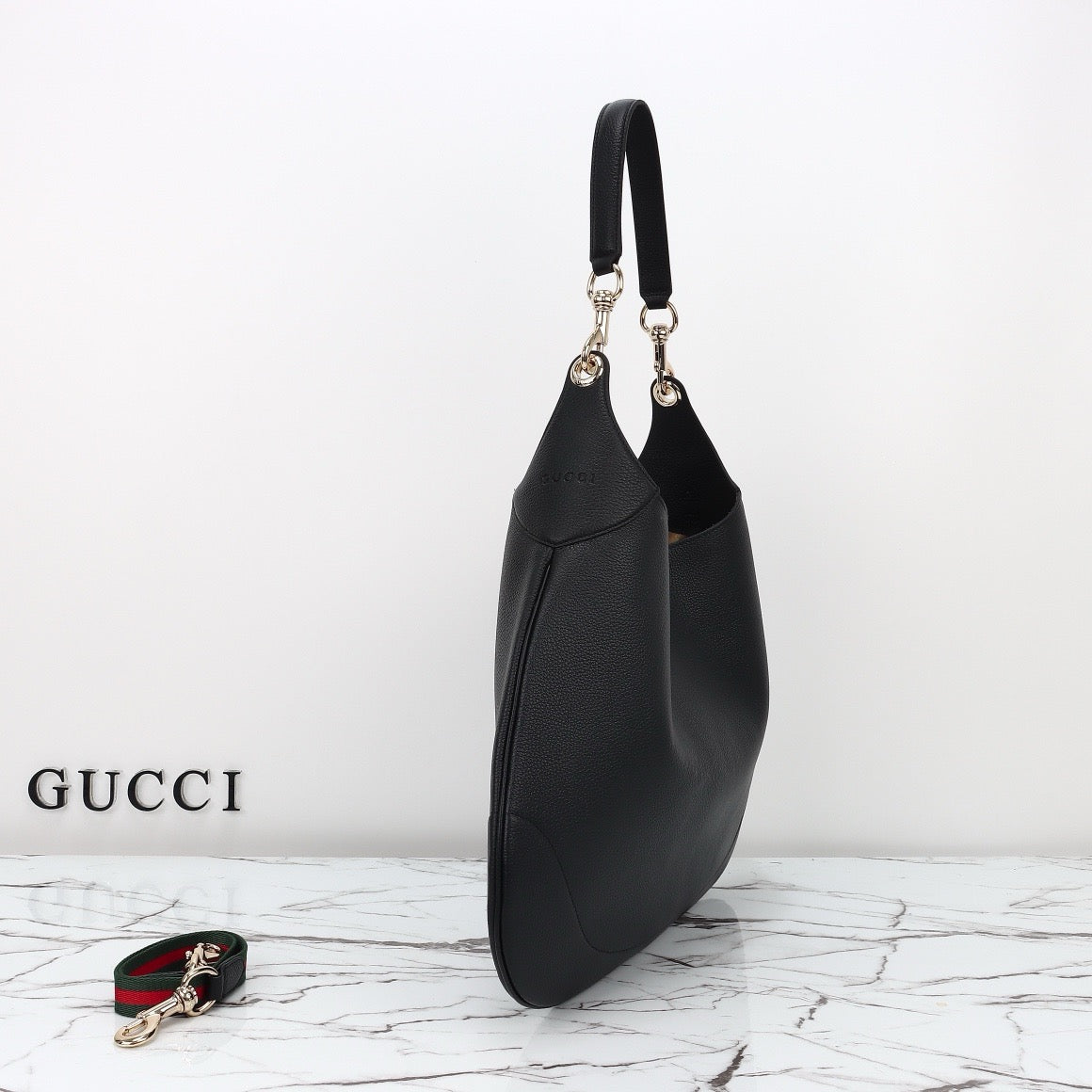 GUCCI B MEDIUM SHOULDER BAG