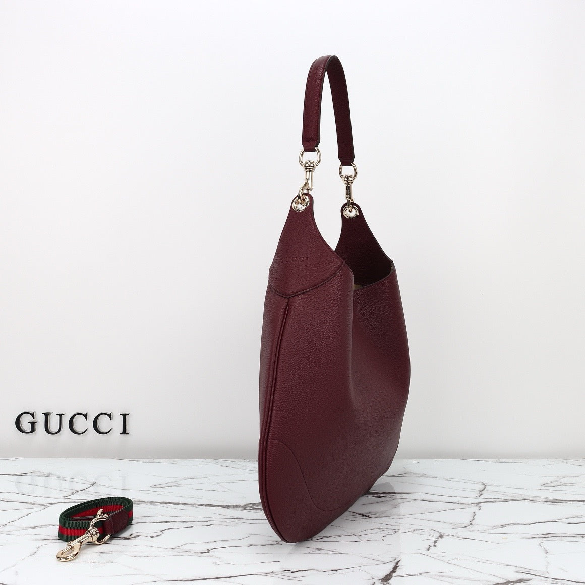 GUCCI B MEDIUM SHOULDER BAG