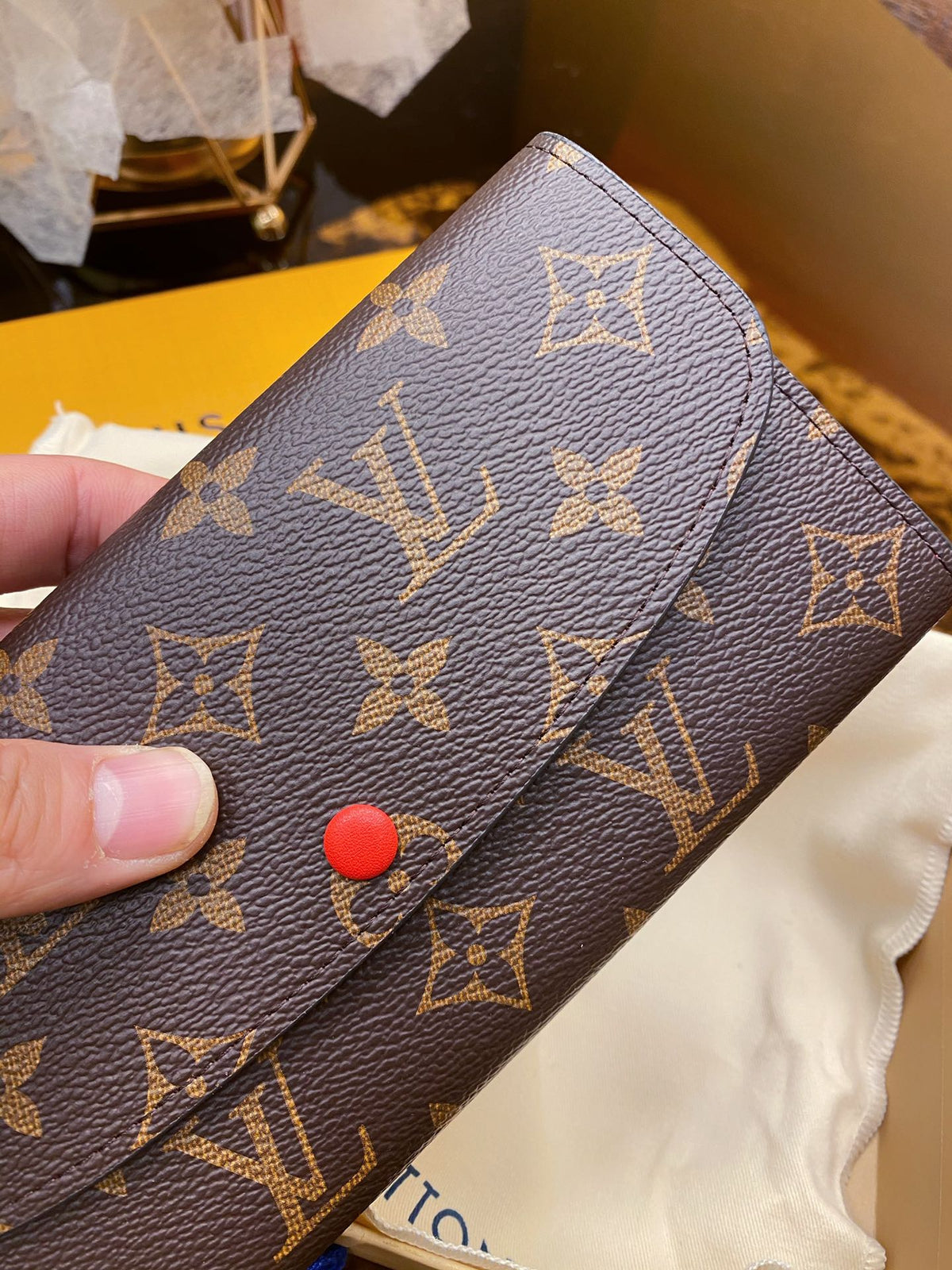 LV WALLET