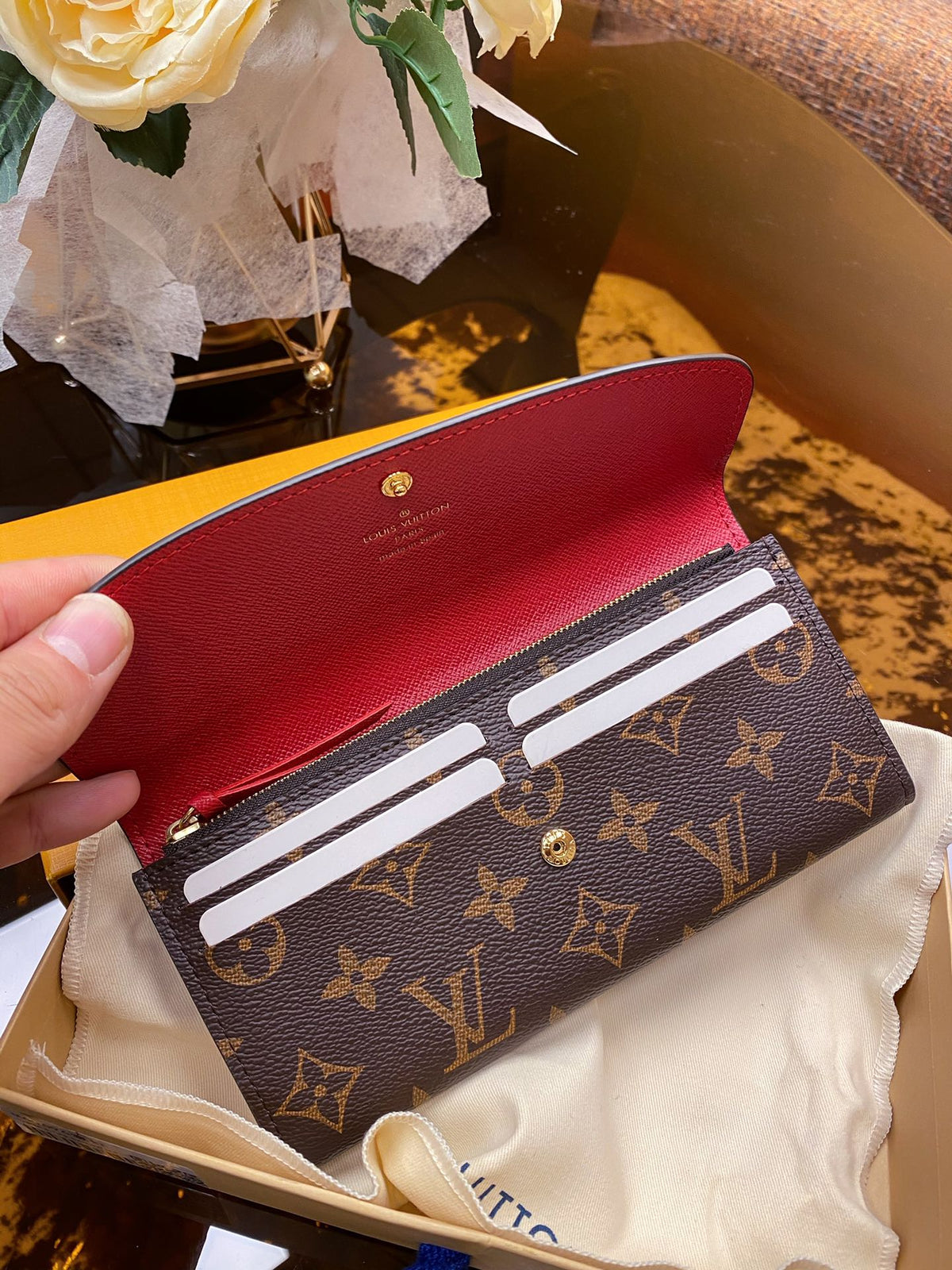 LV WALLET