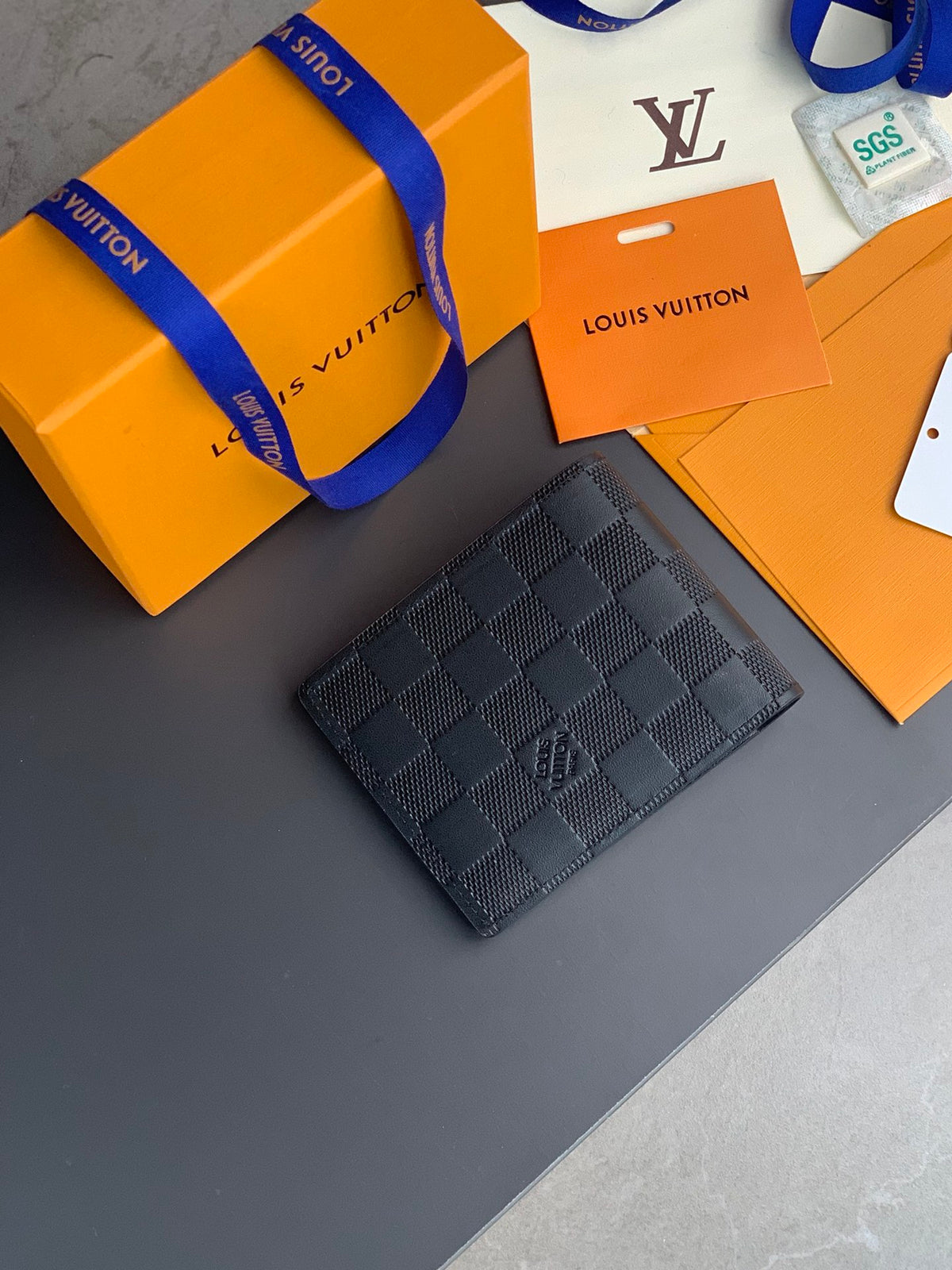 LV ZIPPY DAMIER