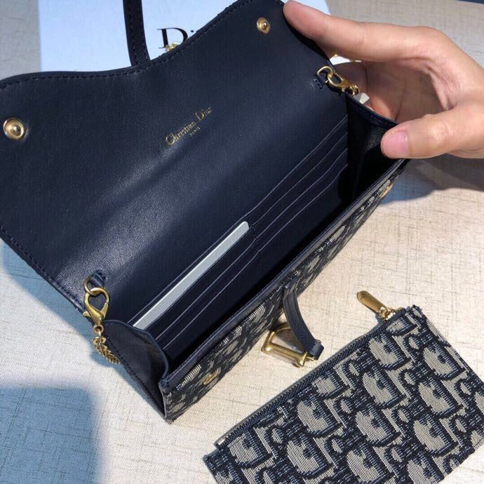 DIOR WALLET