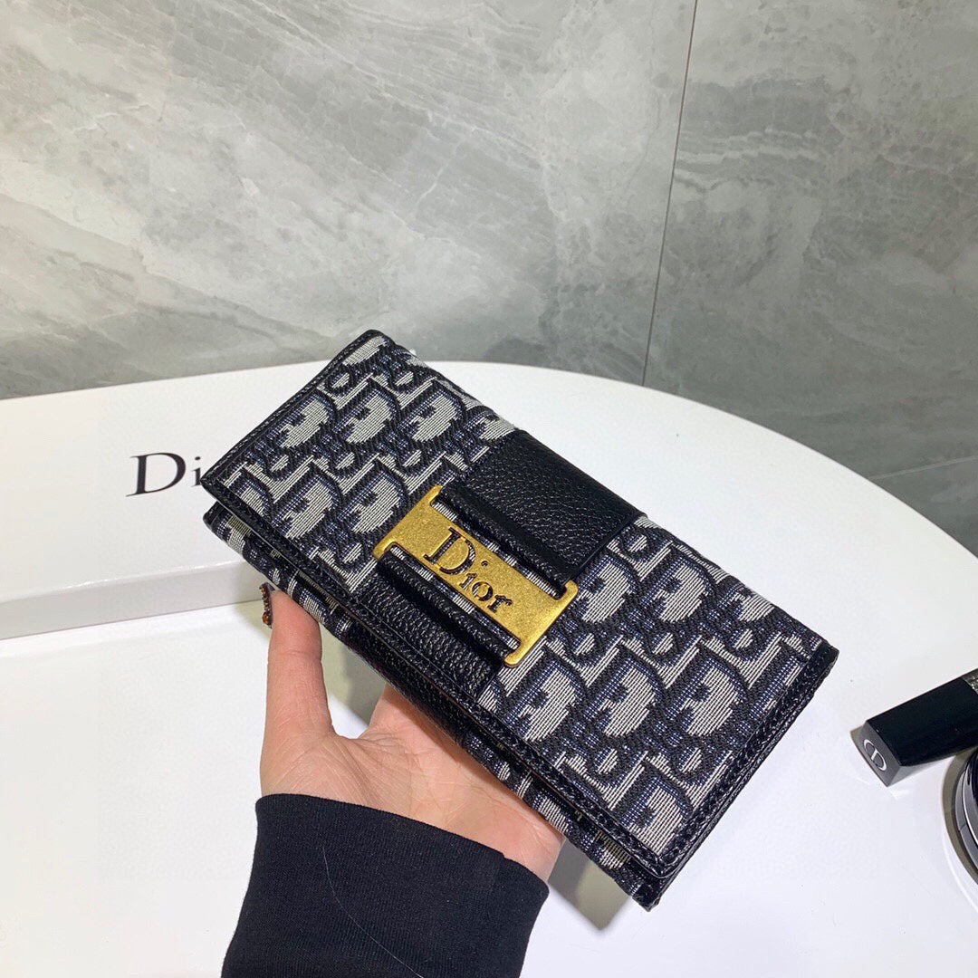 DIOR WALLET