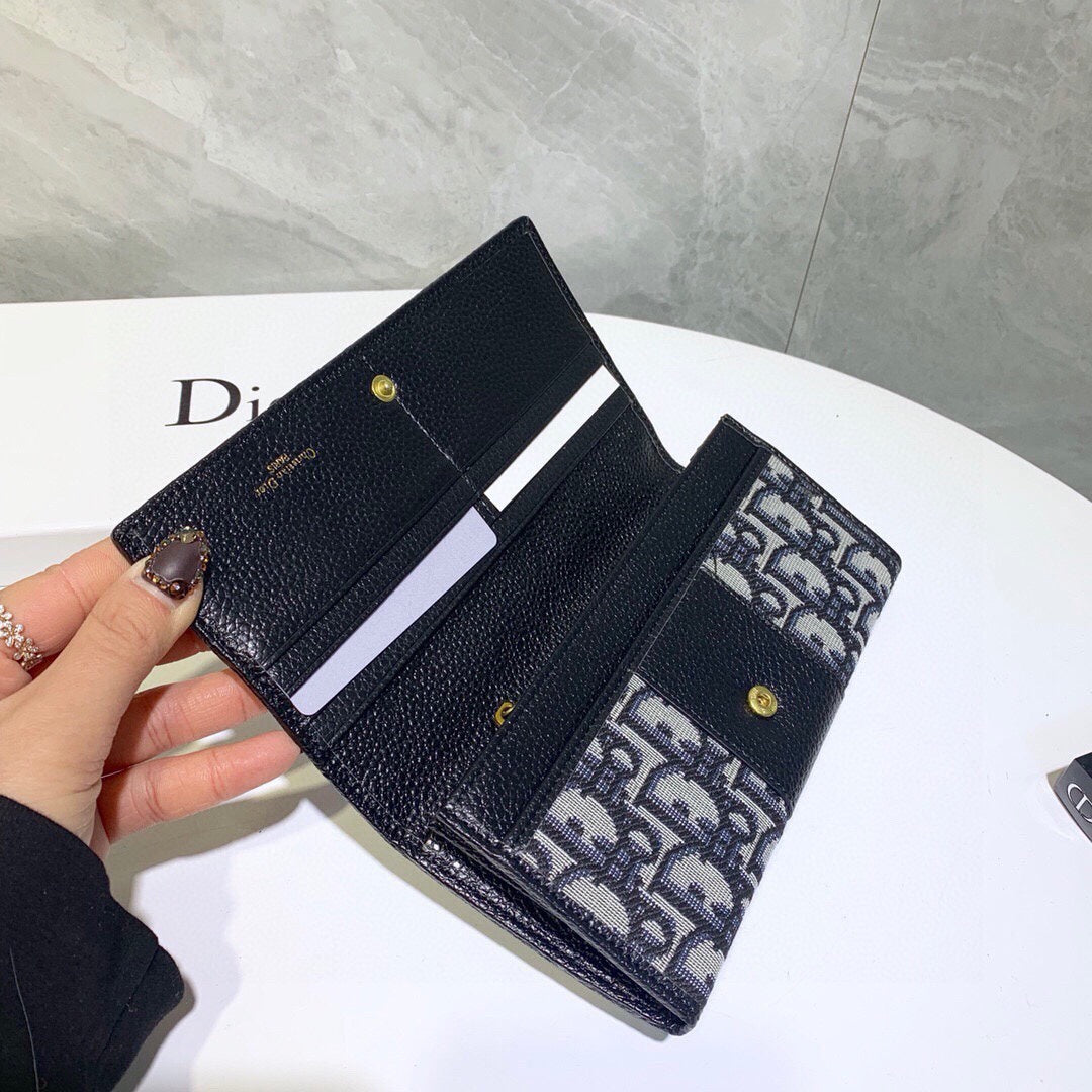 DIOR WALLET