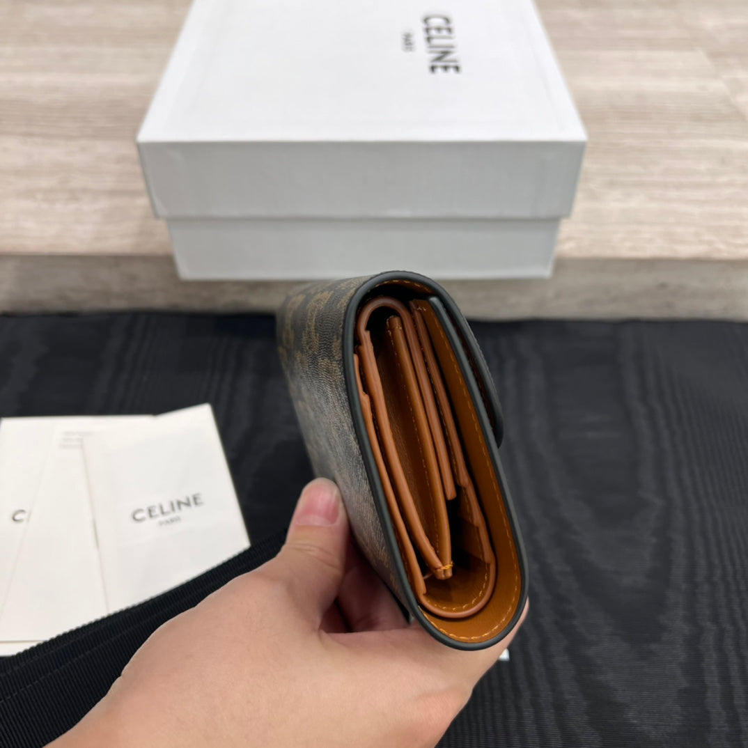 𝐂𝐄𝐋𝐈𝐍𝐄 𝐓𝐑𝐈𝐎𝐌𝐏𝐇𝐄 SMALL WALLET