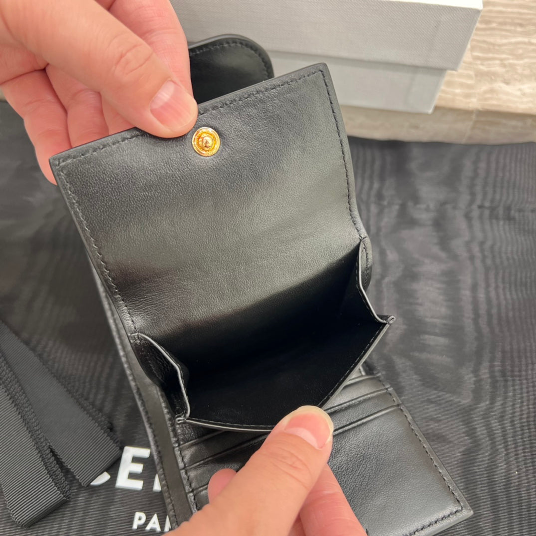 𝐂𝐄𝐋𝐈𝐍𝐄 𝐓𝐑𝐈𝐎𝐌𝐏𝐇𝐄 SMALL WALLET