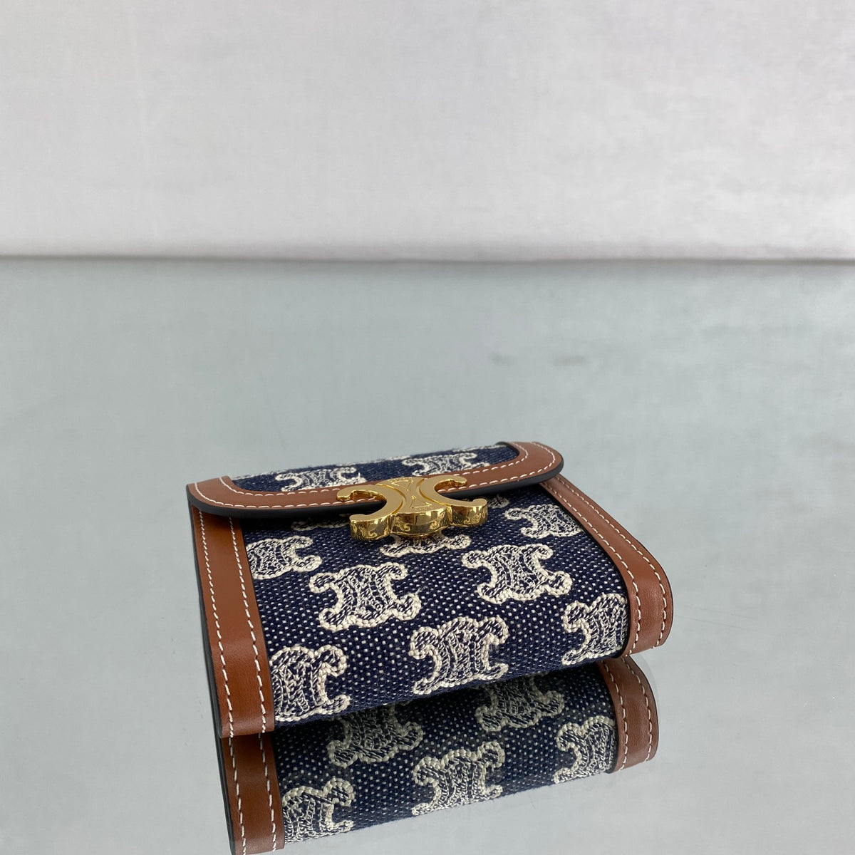 𝐂𝐄𝐋𝐈𝐍𝐄 𝐓𝐑𝐈𝐎𝐌𝐏𝐇𝐄 SMALL WALLET